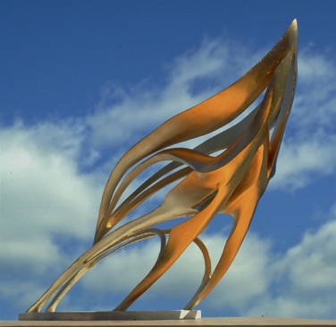 Nothing Gold Can Stay
18" x 34" x 9"
bronze       ©1992